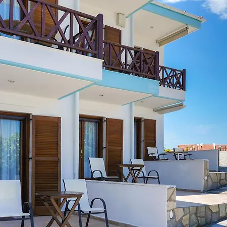 ホテル Pansion Limanaki *