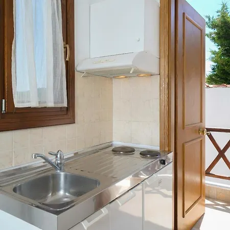 Pansion Limanaki * アムリアニ