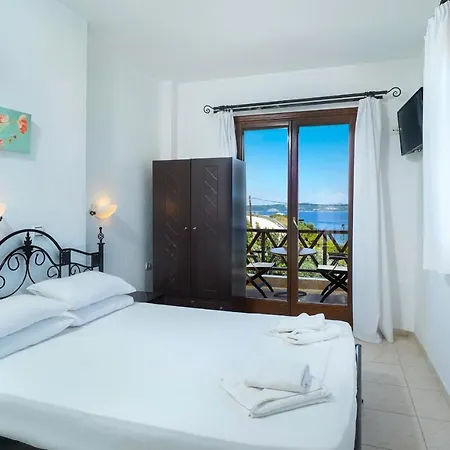 فندق Pansion Limanaki أمولياني