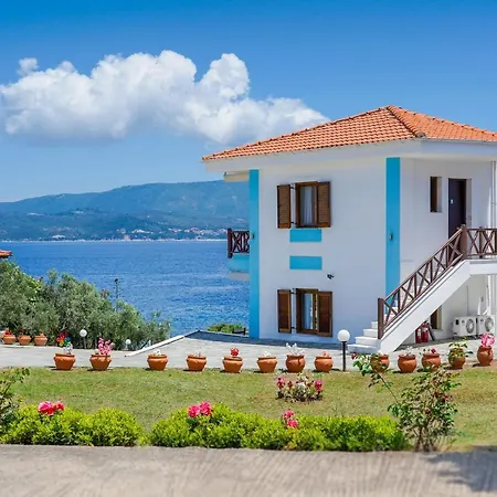 Pansion Limanaki فندق *